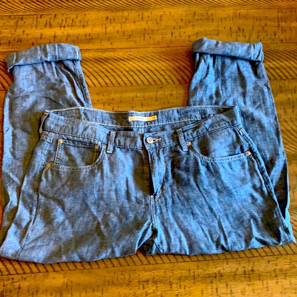 Levi's Boyfriend Linen Blend Cropped